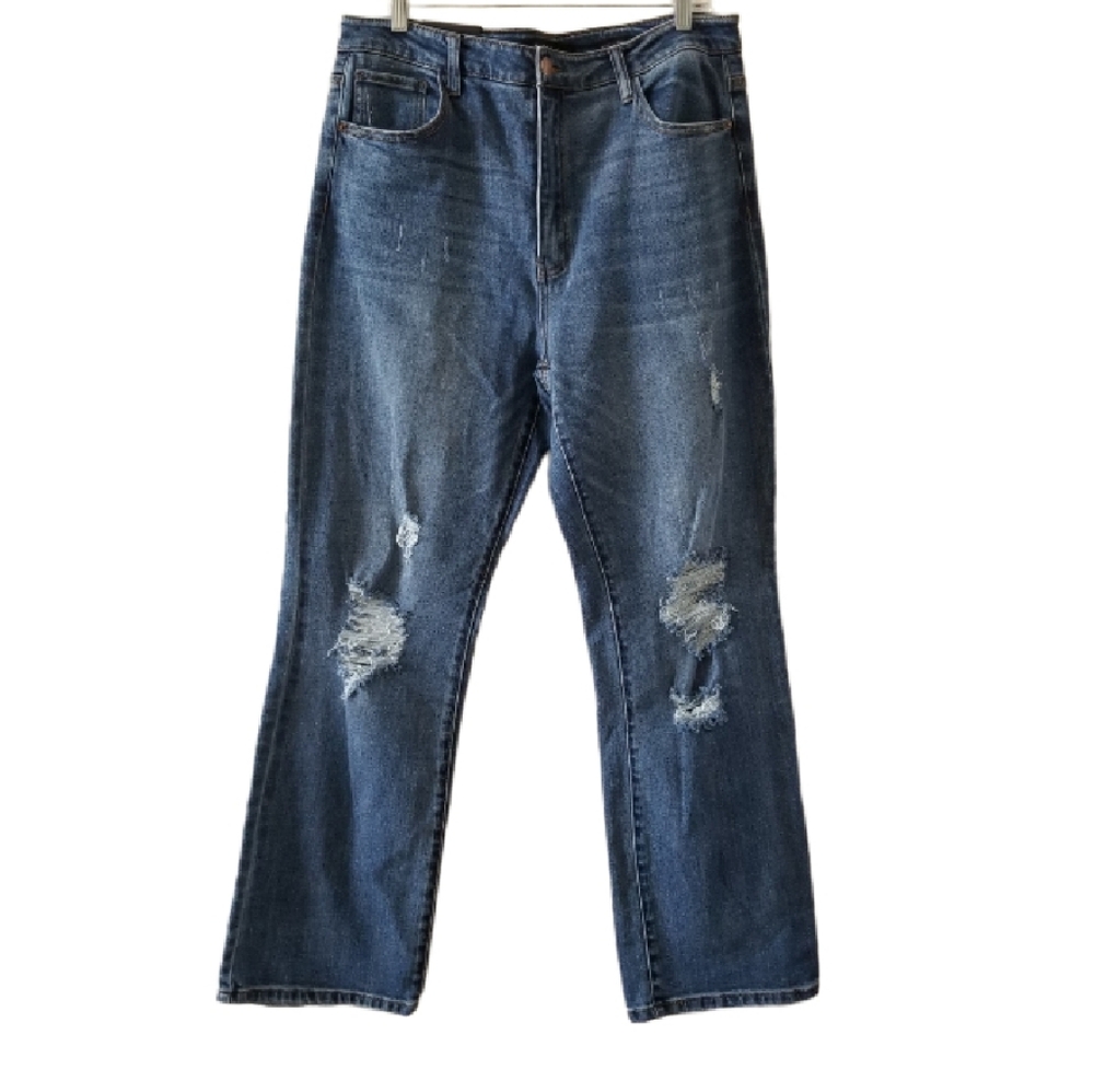 NWT Risen High Waisted Distressed Straight Leg Jeans Size 32